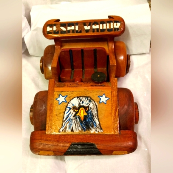 Vintage Handcrafted Wooden Antique Roadster Classical Car - Picture 2 of 13